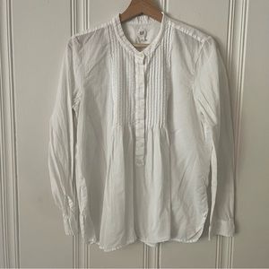 GAP button down top